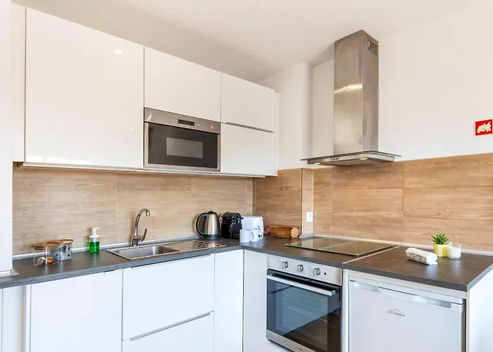 Lusi'apartment - Douro River So Close By Guest Appartement Oporto